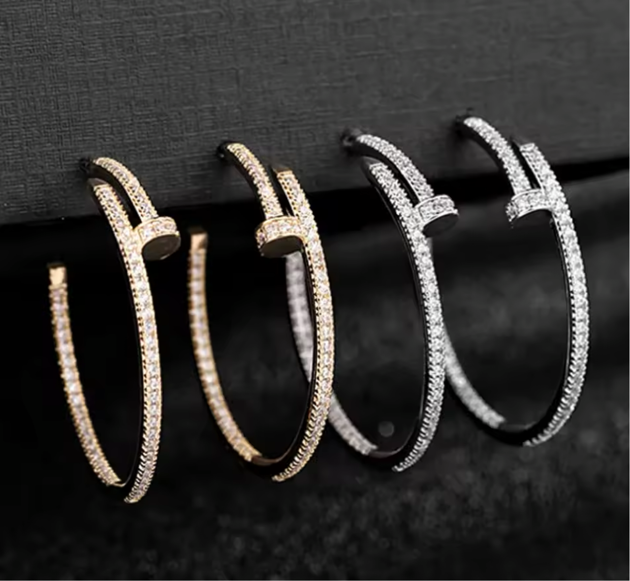 Arete disponible dorado y plata
