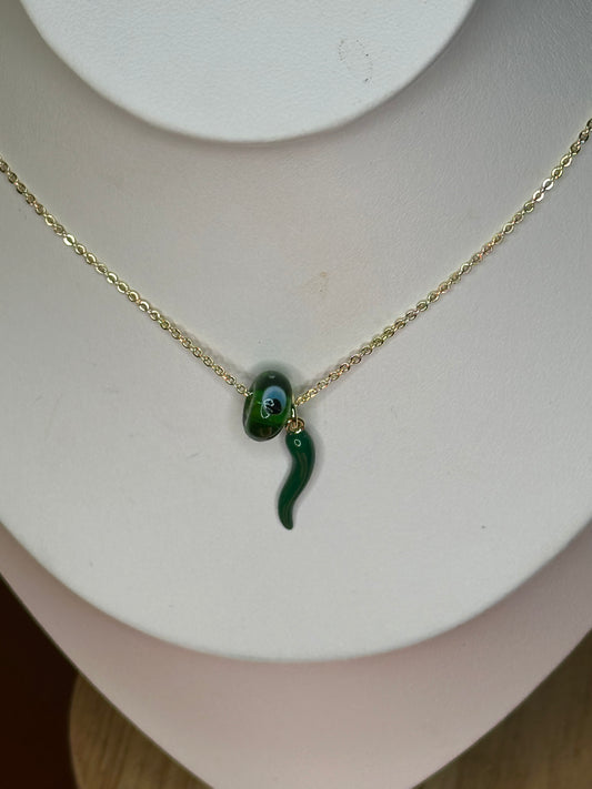 Cadena de amuleto